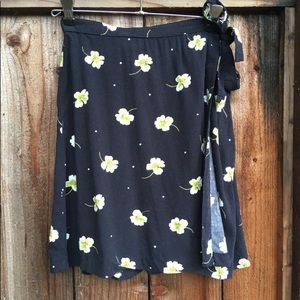 🍯 Floral High Waisted Wrap Skirt